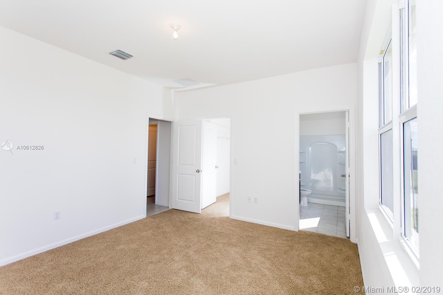 BAY GARDENS - Residential