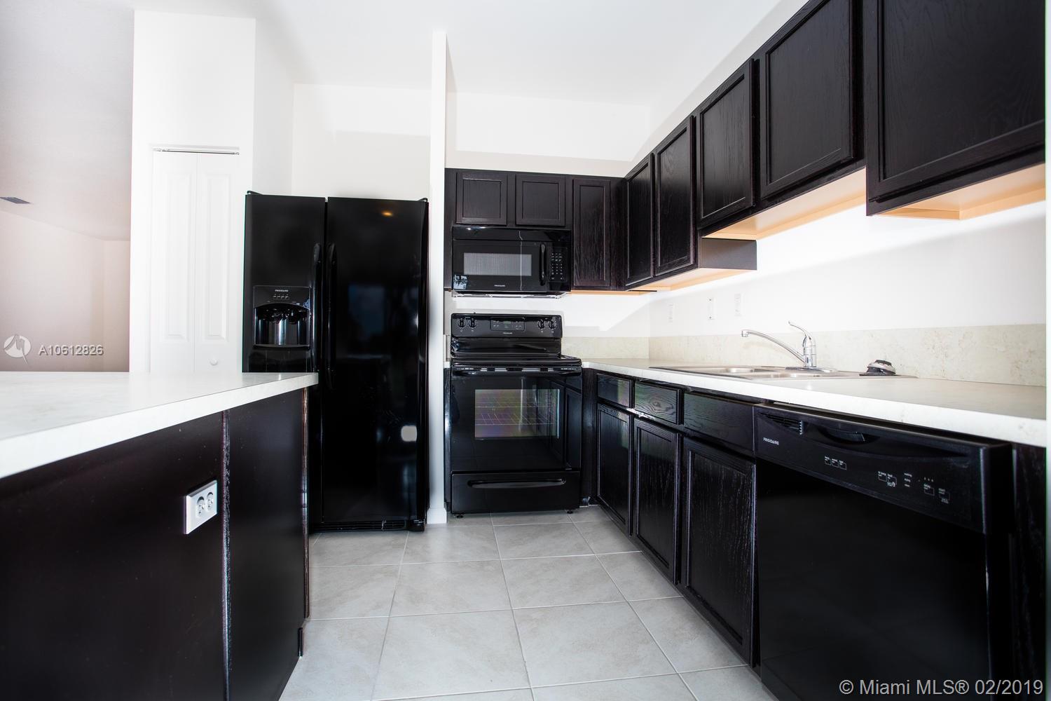 BAY GARDENS - Residential
