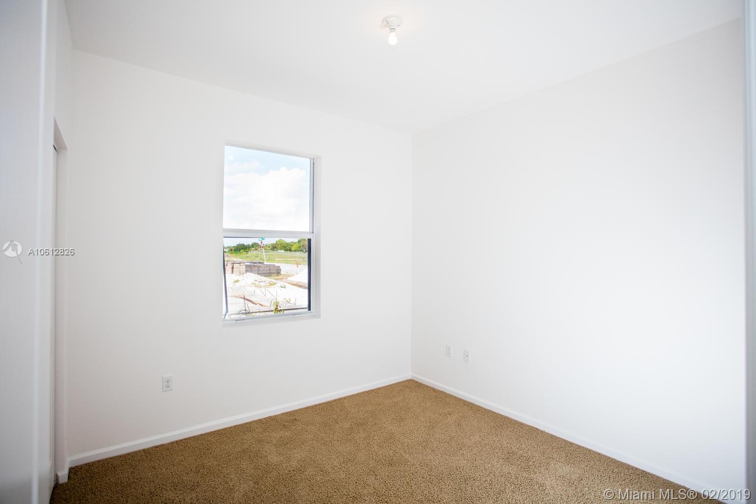 BAY GARDENS - Residential
