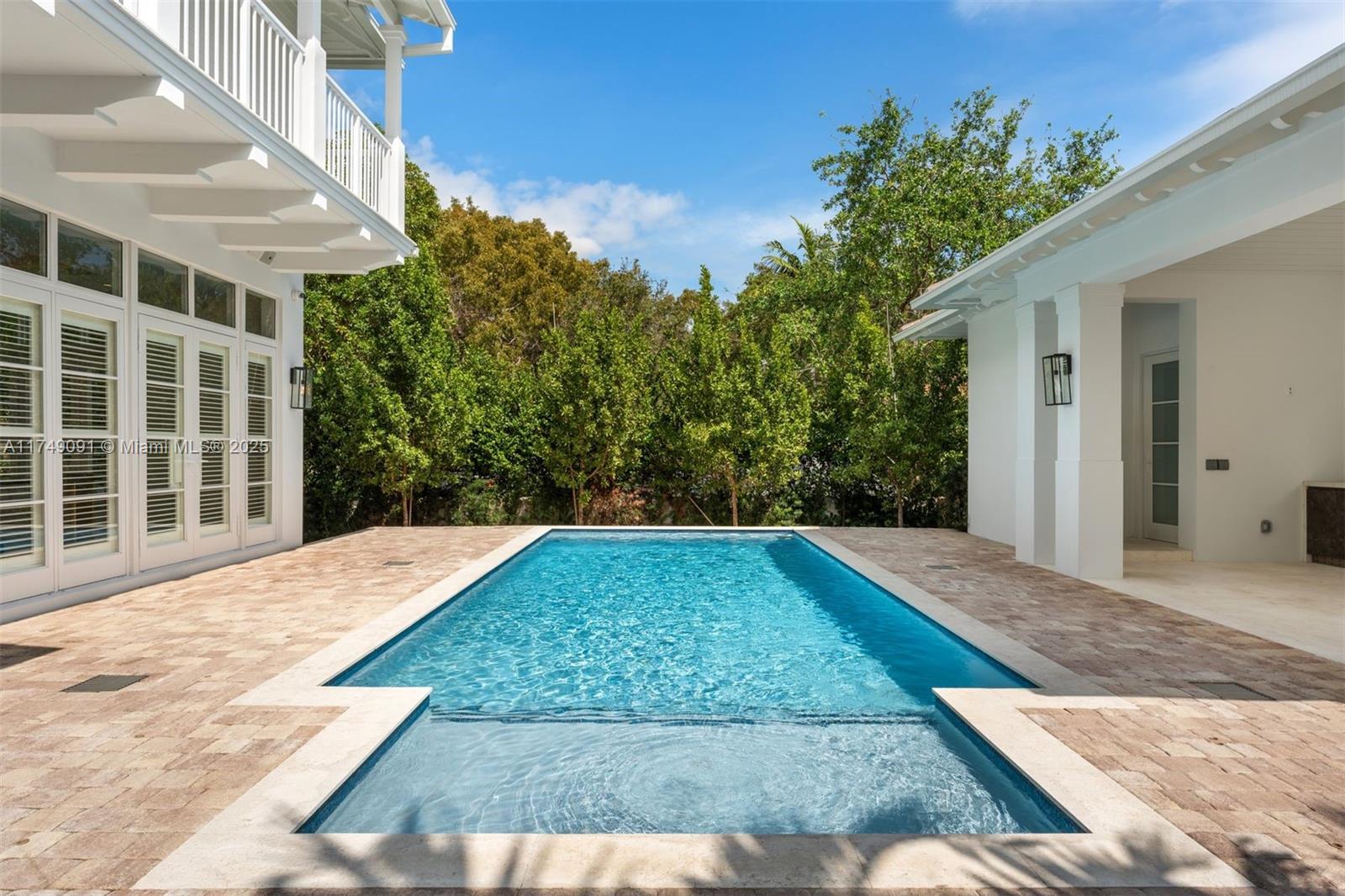 CORAL GABLE COUNTRY CLUB - Residential