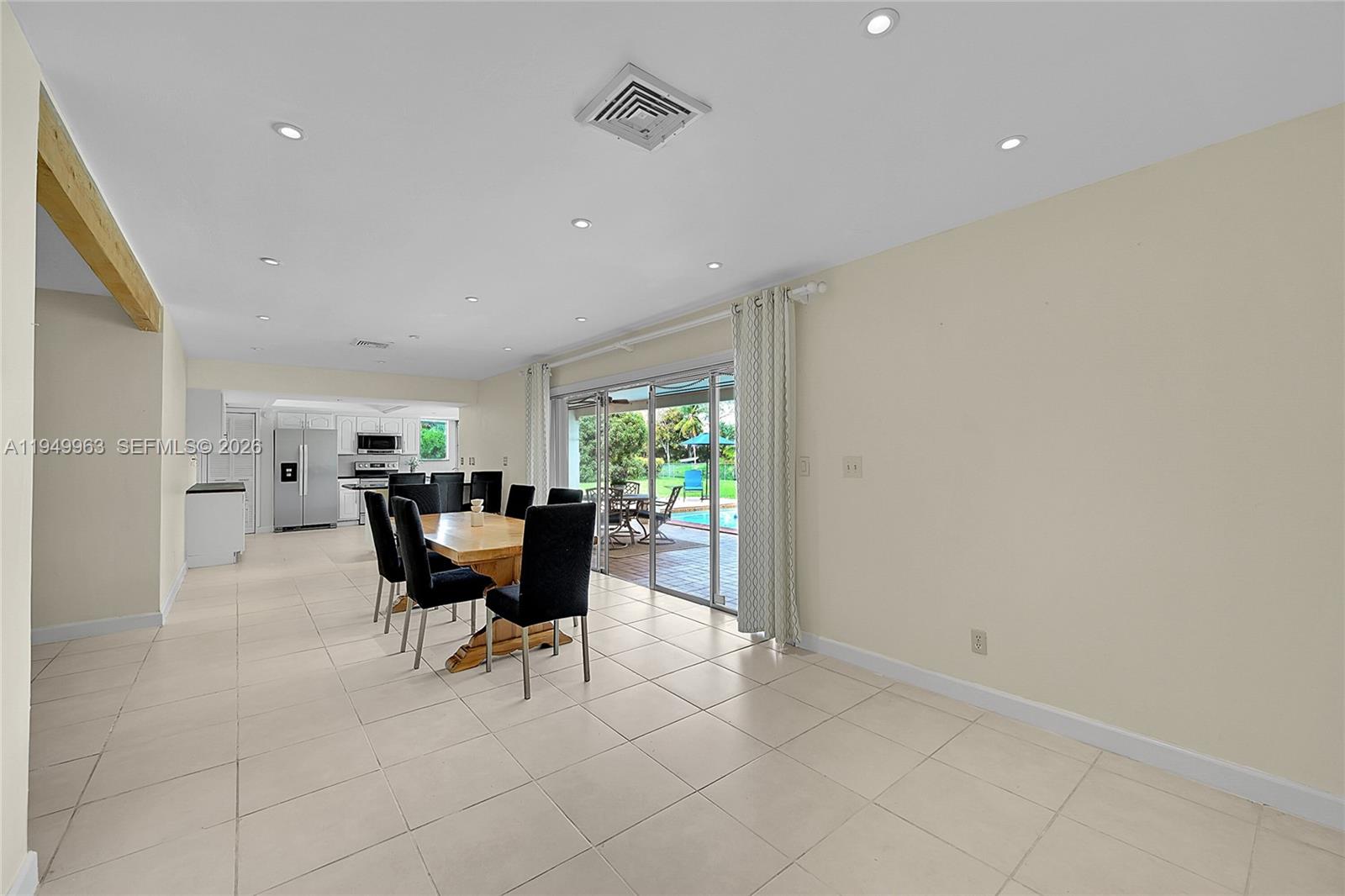 PLANTATION ESTATES SECTIO - Residential