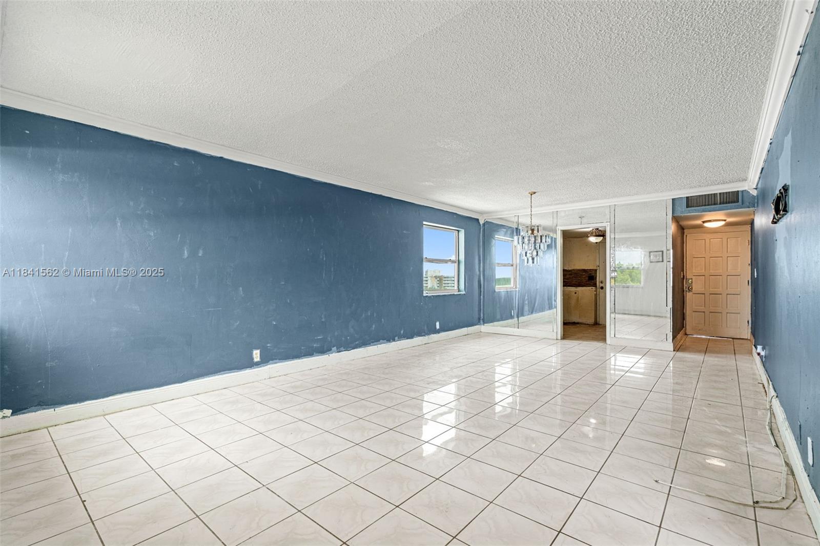 3301 Spanish Moss Ter 806