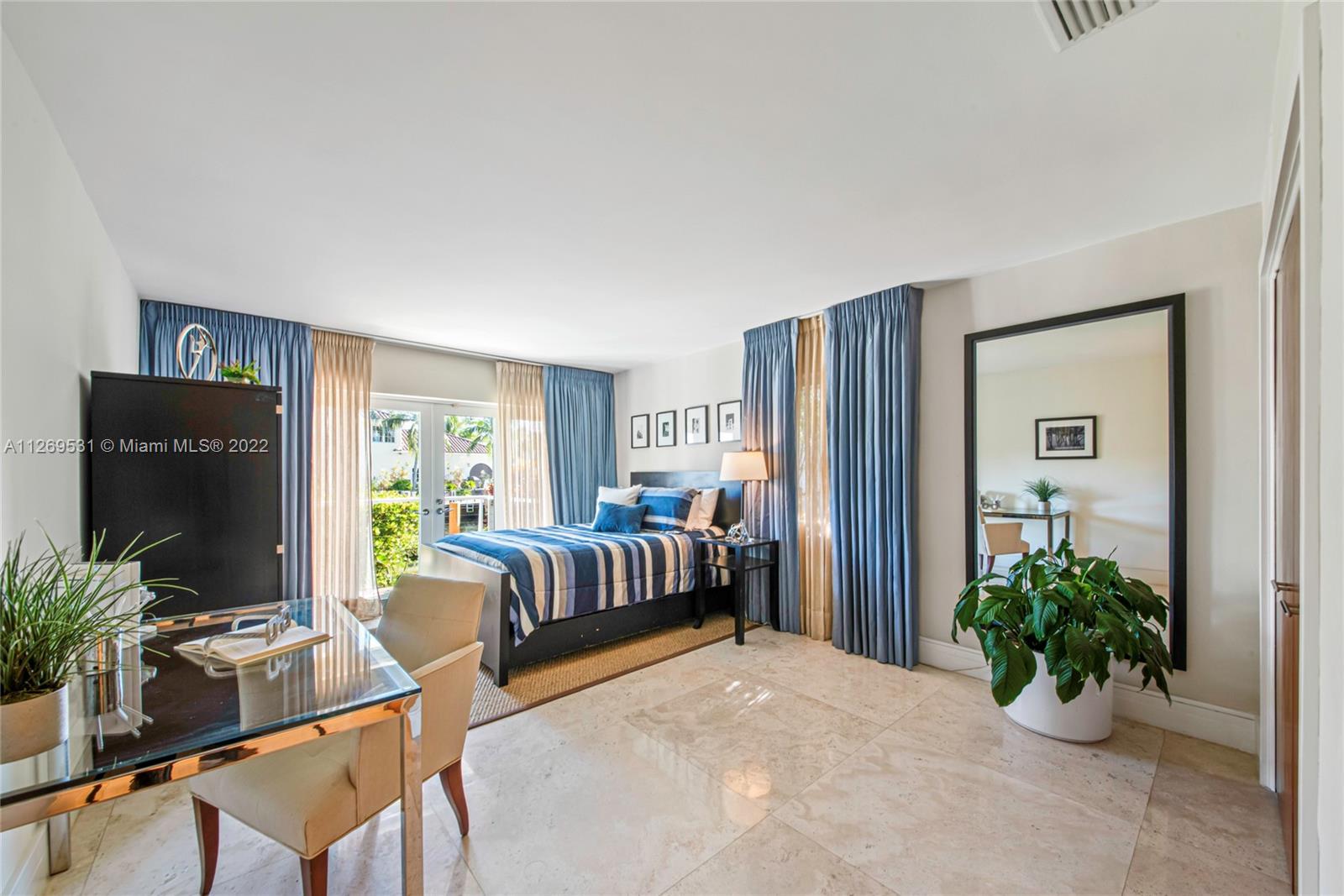 CORAL RIDGE COUNTRY CLUB - Residential