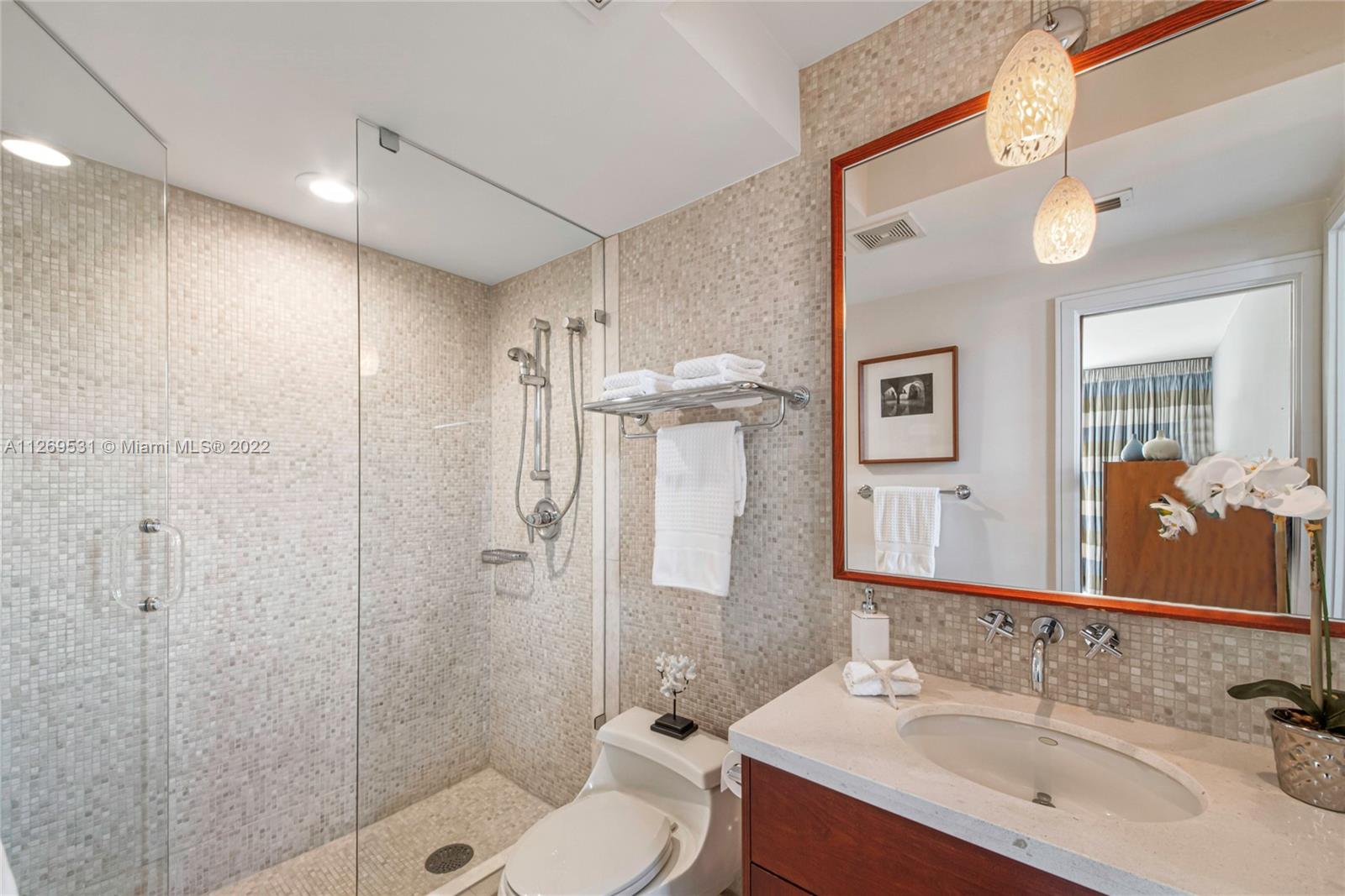 CORAL RIDGE COUNTRY CLUB - Residential