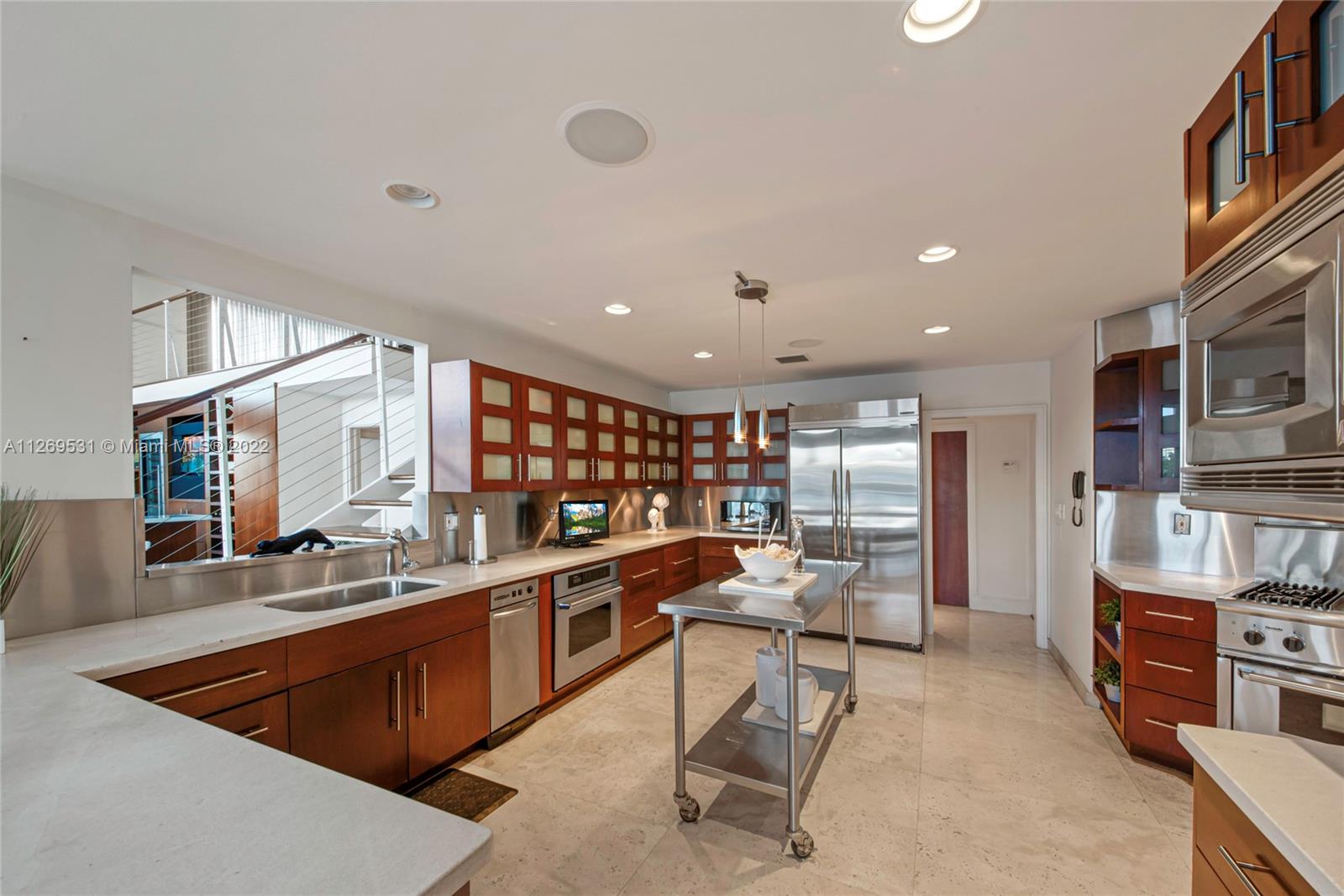 CORAL RIDGE COUNTRY CLUB - Residential