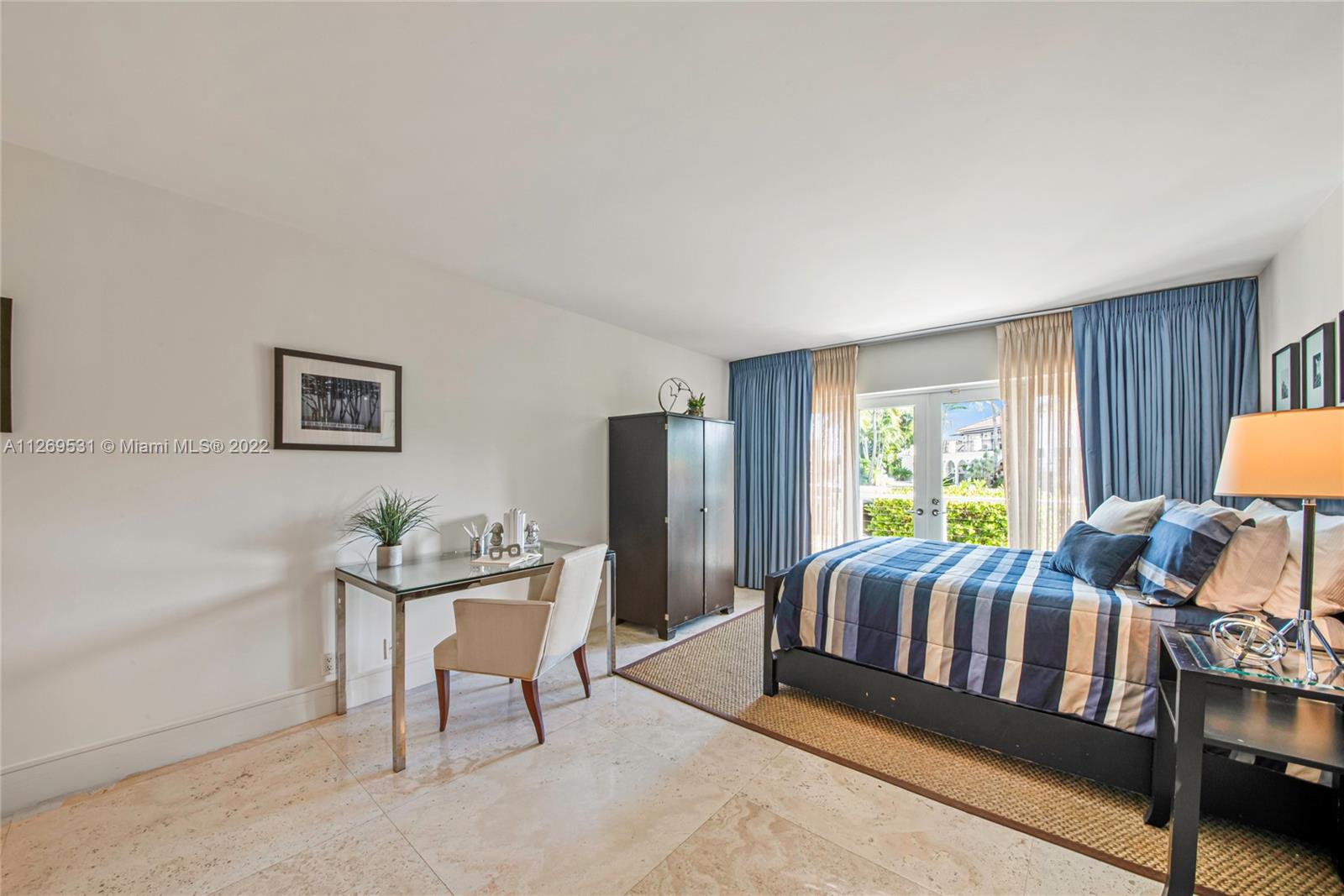 CORAL RIDGE COUNTRY CLUB - Residential