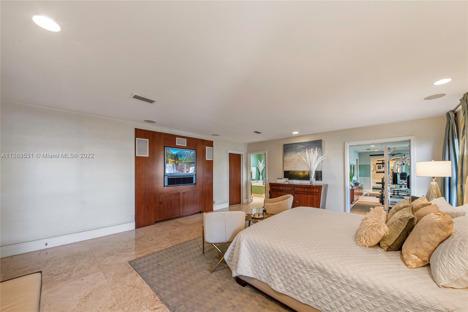 CORAL RIDGE COUNTRY CLUB - Residential