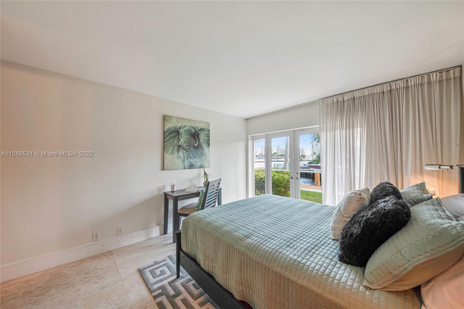 CORAL RIDGE COUNTRY CLUB - Residential