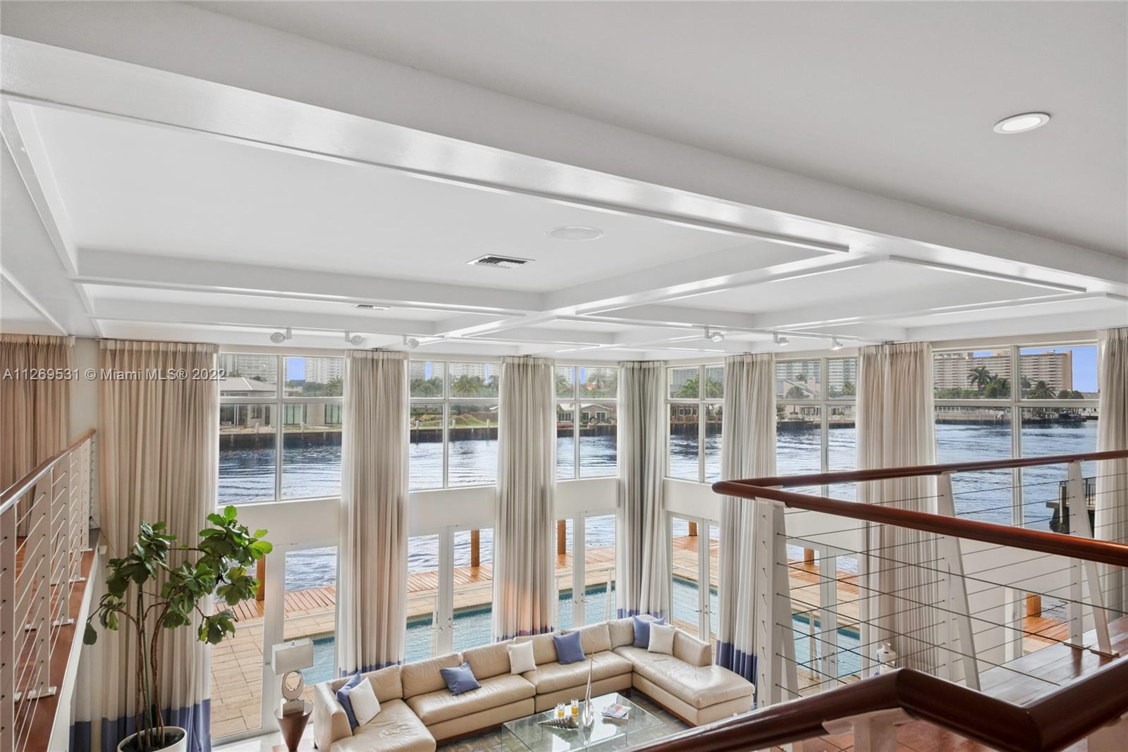 CORAL RIDGE COUNTRY CLUB - Residential