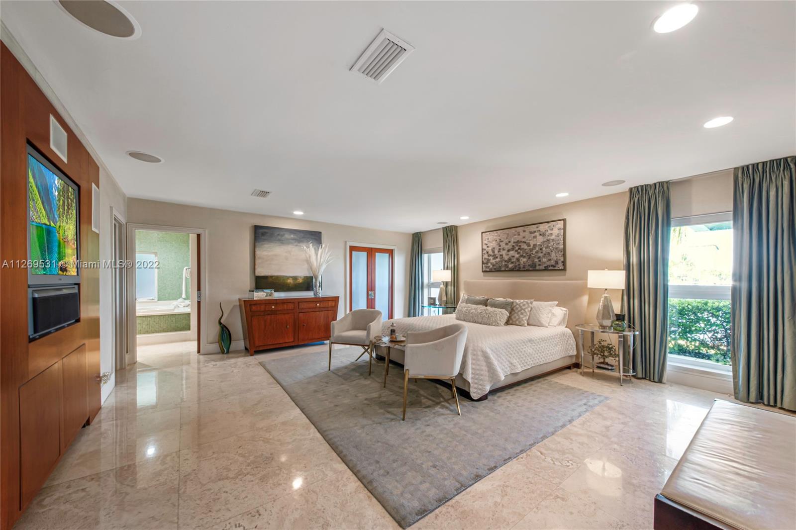 CORAL RIDGE COUNTRY CLUB - Residential