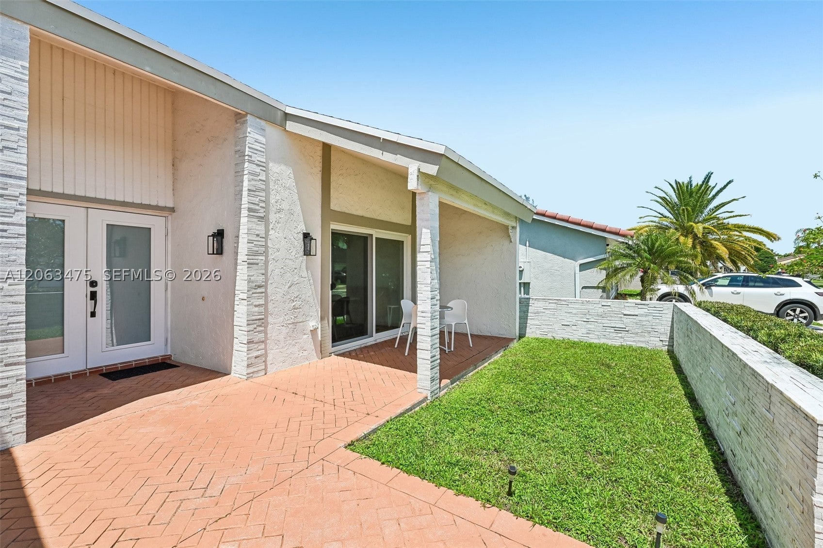 3679628156 16791 Royal Poinciana Dr