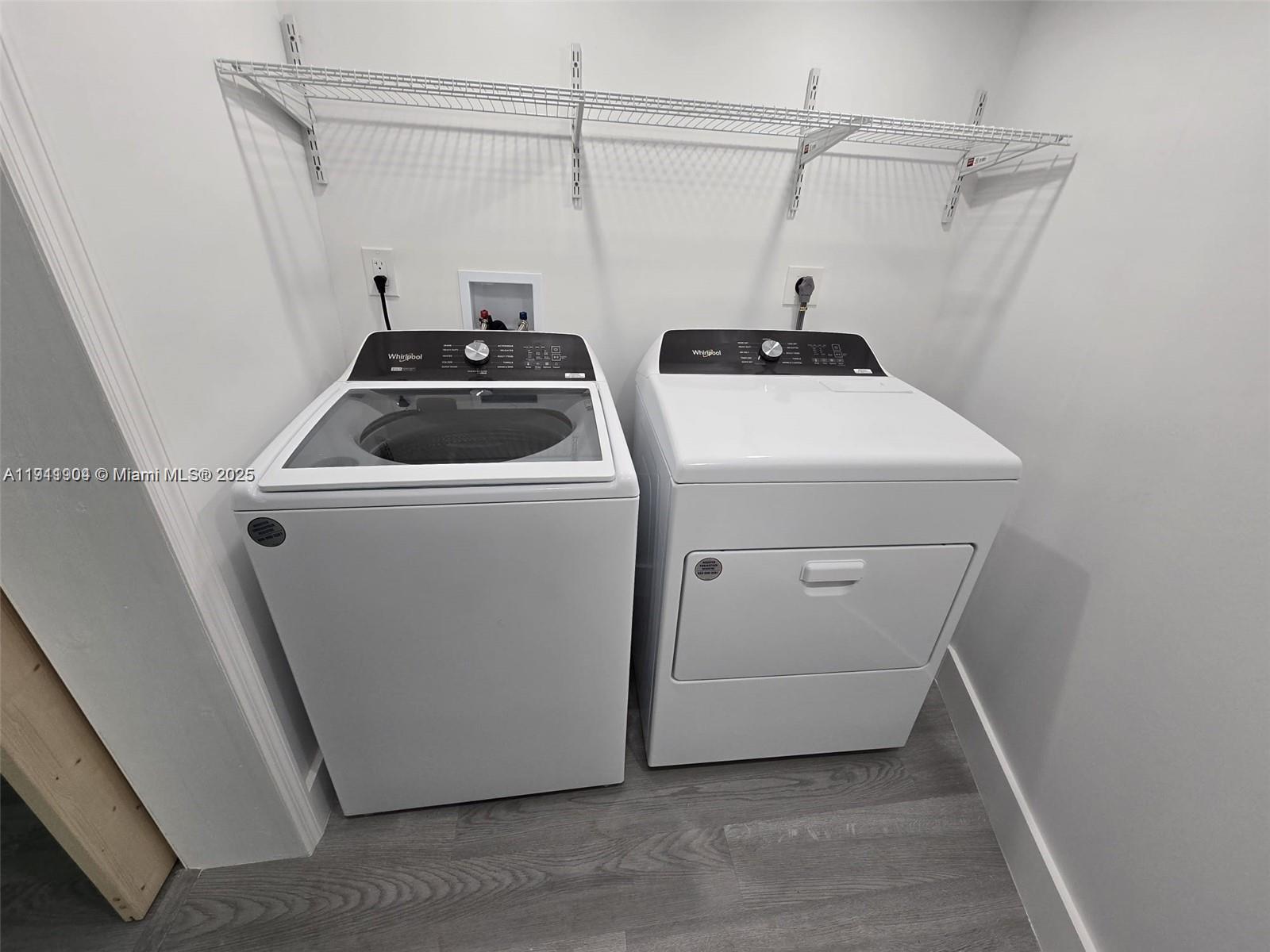 SEVILLE - Residential Lease