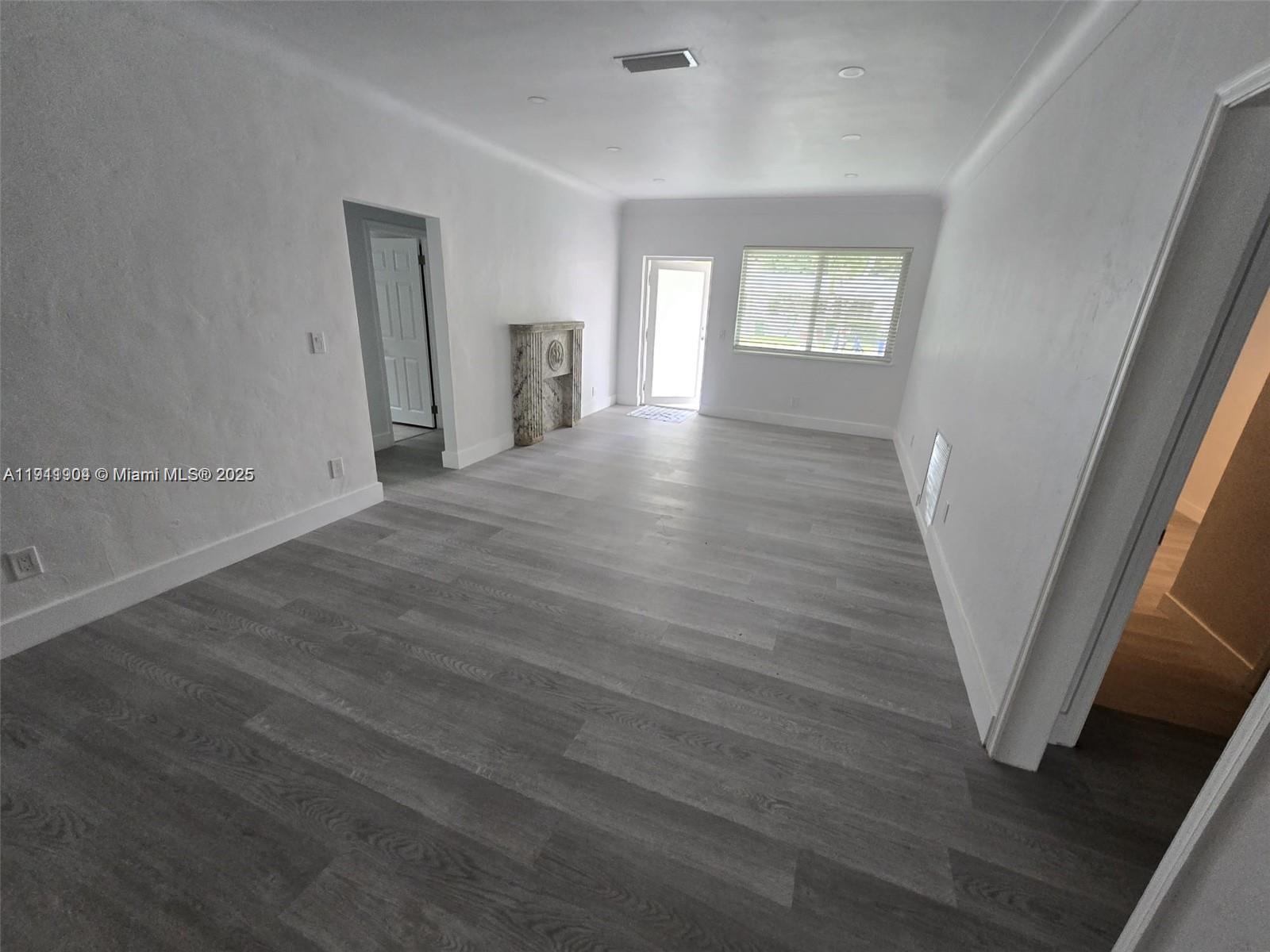 SEVILLE - Residential Lease