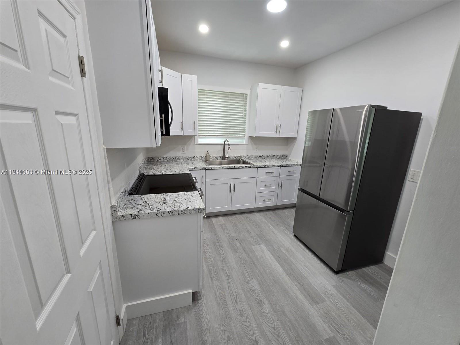 SEVILLE - Residential Lease