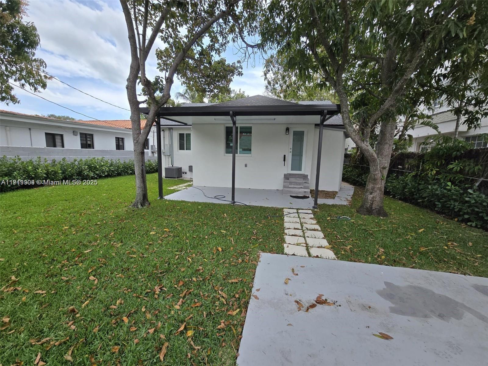 SEVILLE - Residential Lease