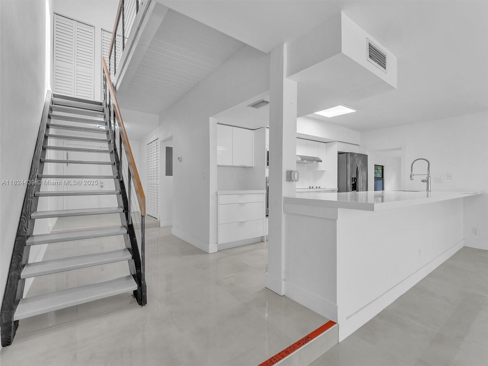 TAMERLANE - Residential