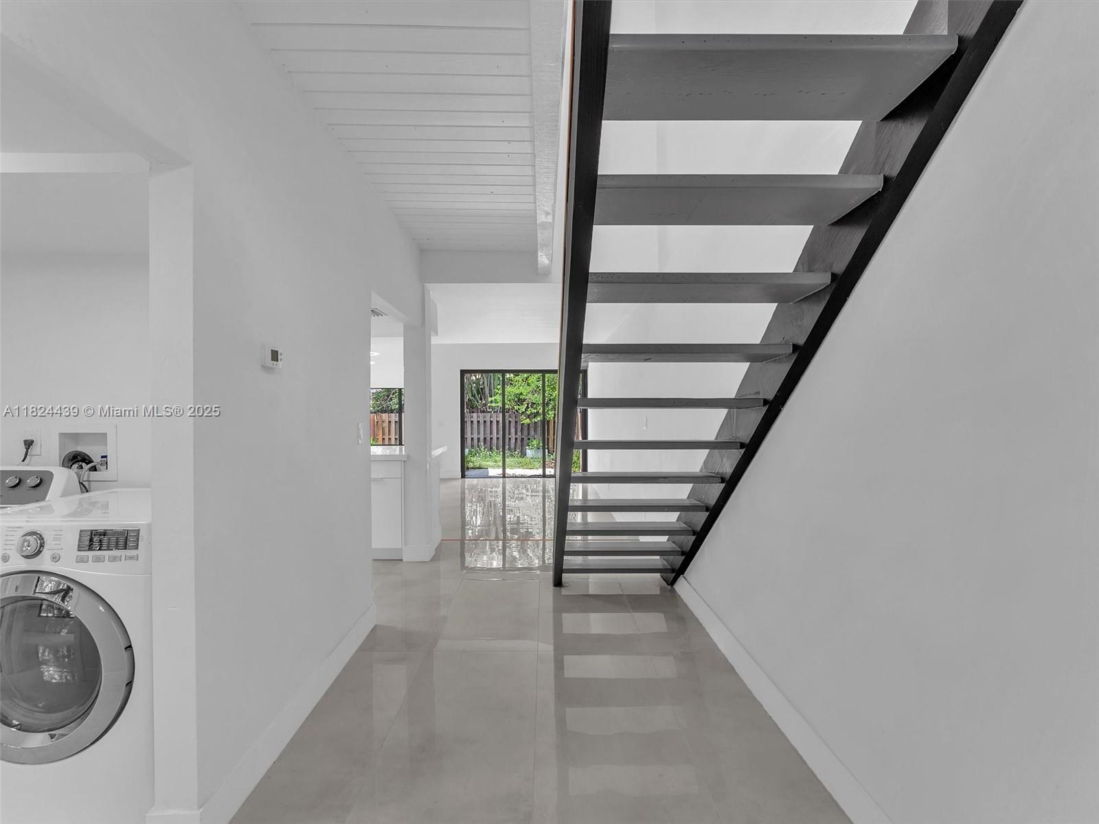 TAMERLANE - Residential