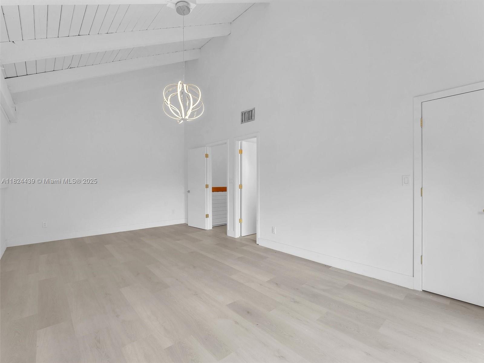 TAMERLANE - Residential