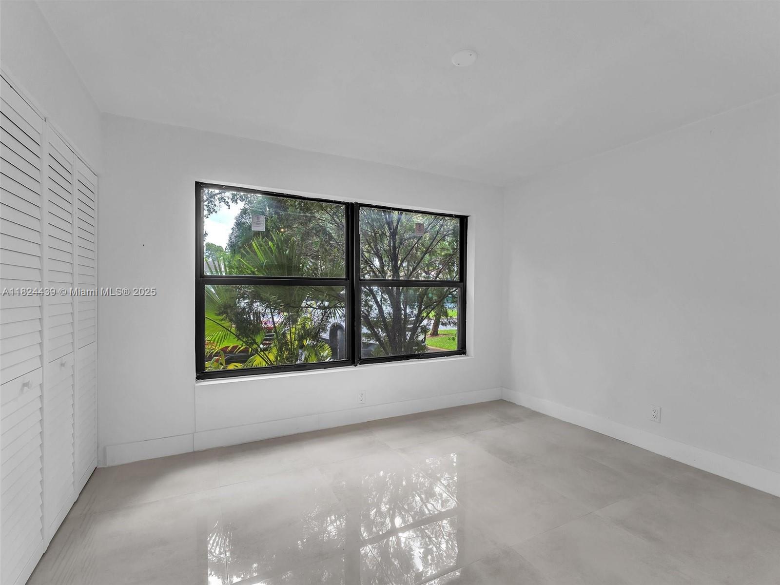 TAMERLANE - Residential