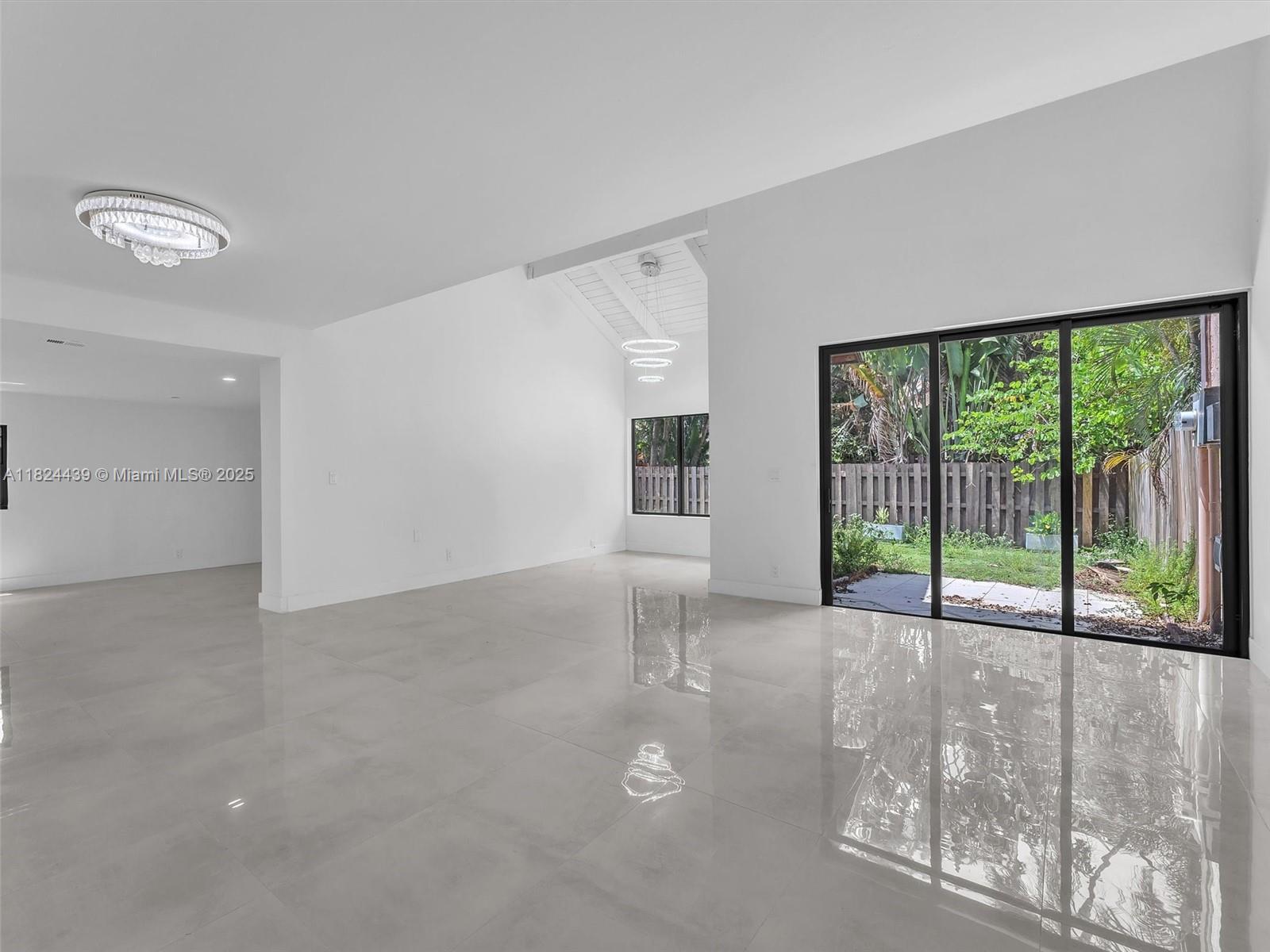 TAMERLANE - Residential