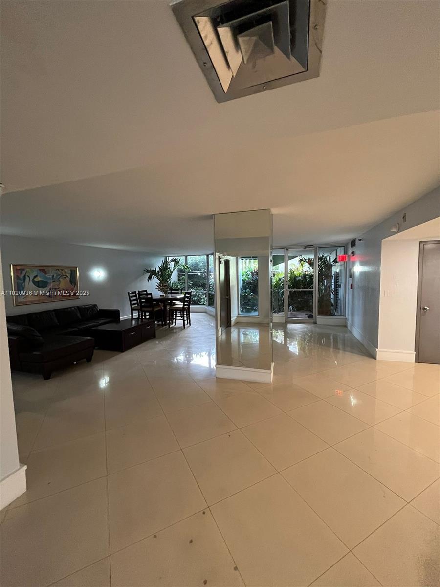 RIVER RUN CONDO PH I - Residential Lease