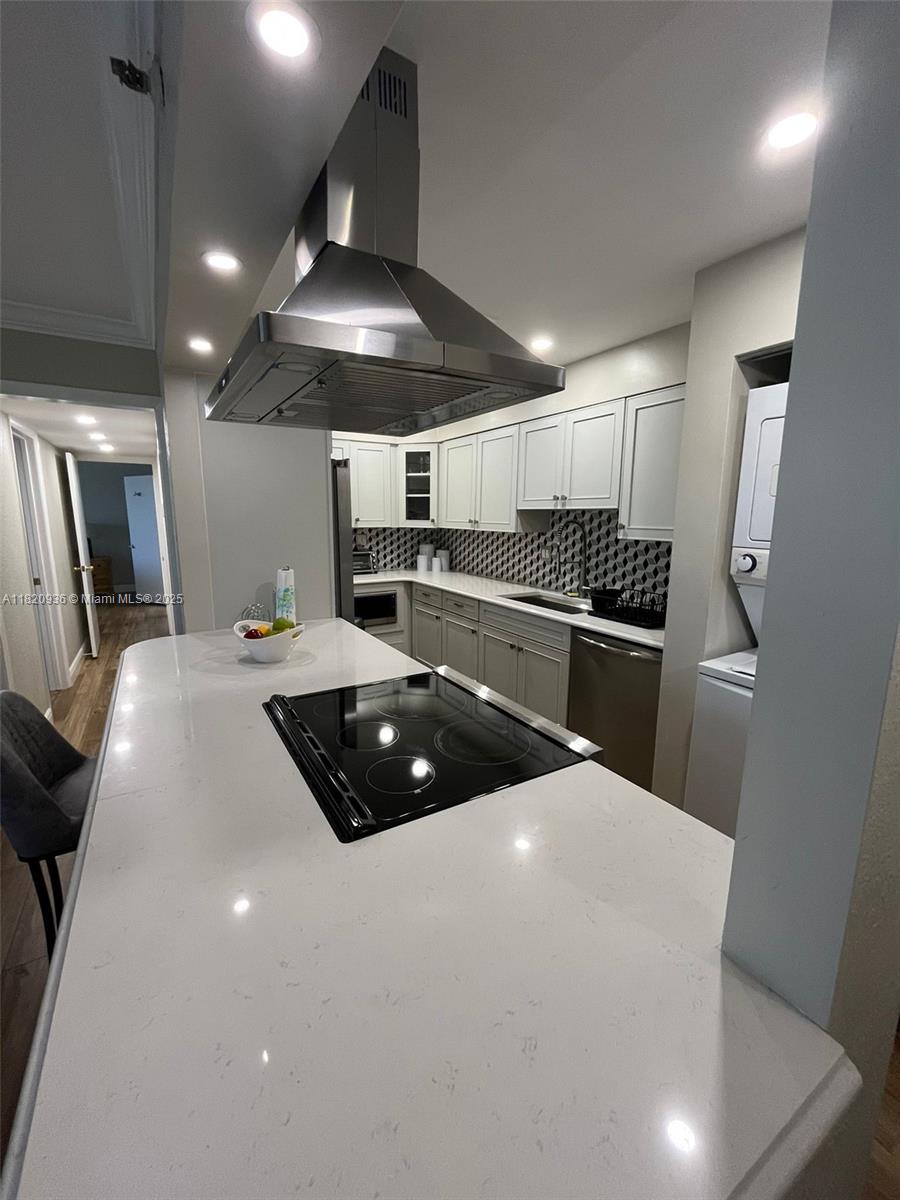 RIVER RUN CONDO PH I - Residential Lease