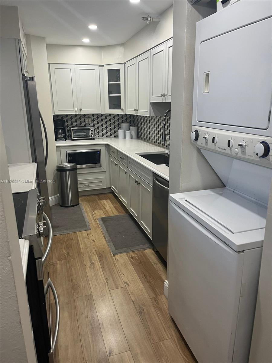 RIVER RUN CONDO PH I - Residential Lease