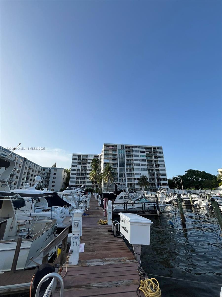RIVER RUN CONDO PH I - Residential Lease