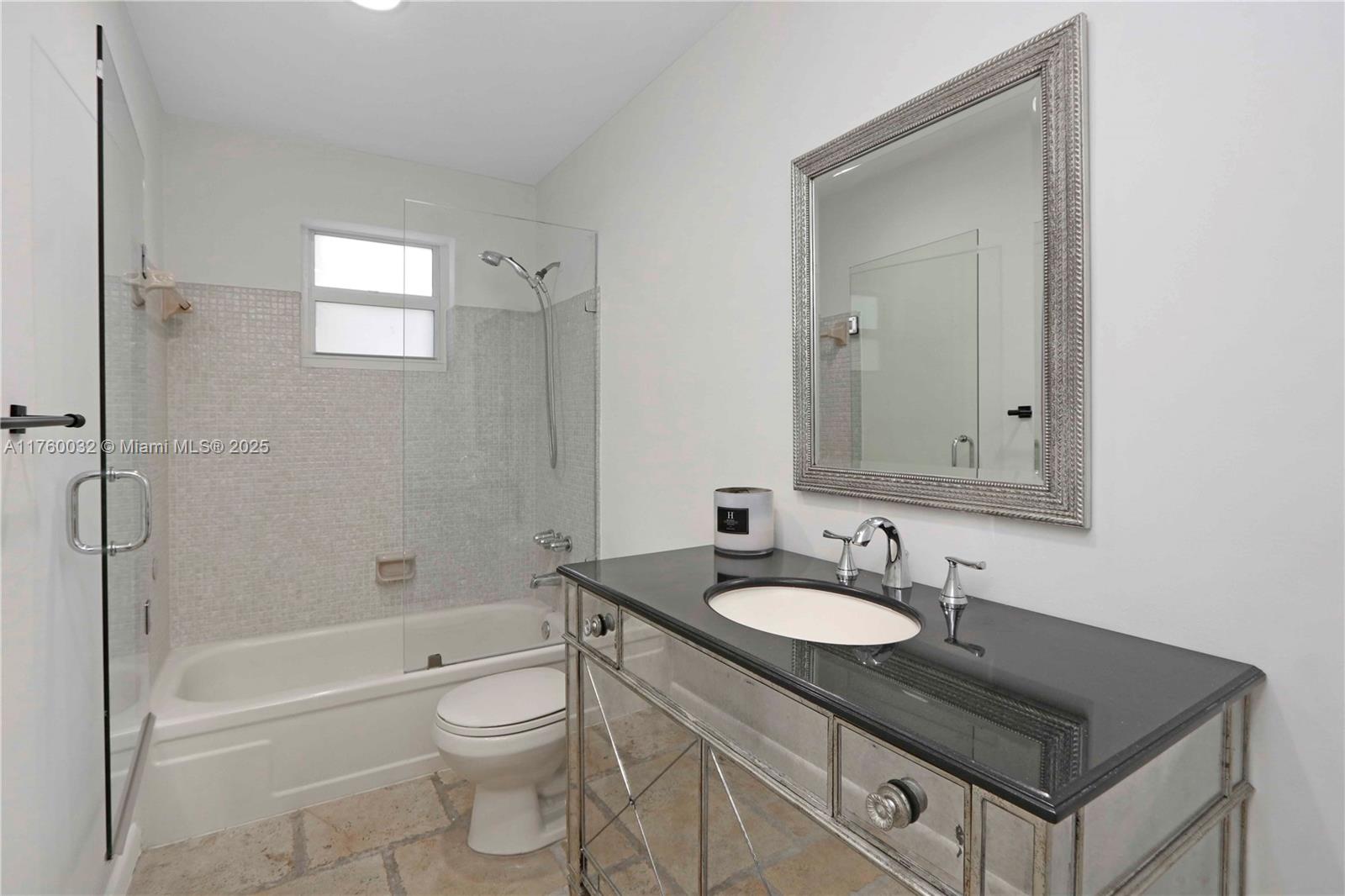 KINGSTON SQUARE CONDO - Residential