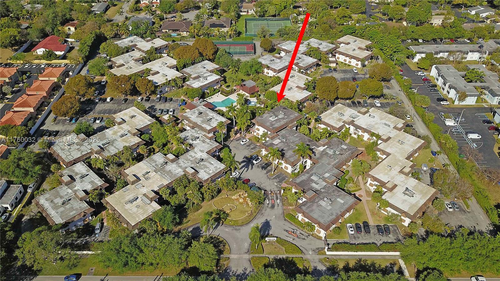 KINGSTON SQUARE CONDO - Residential
