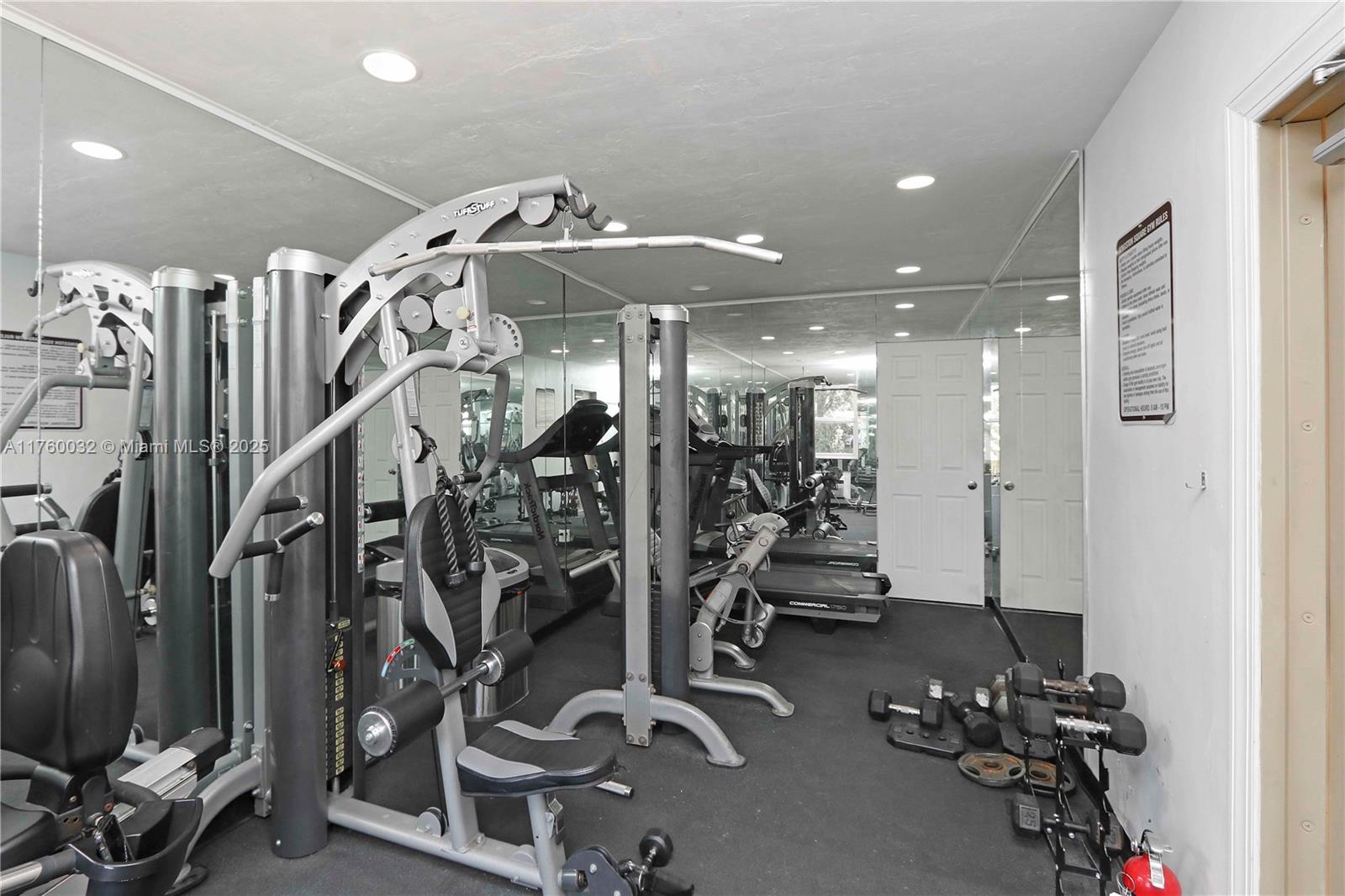 KINGSTON SQUARE CONDO - Residential