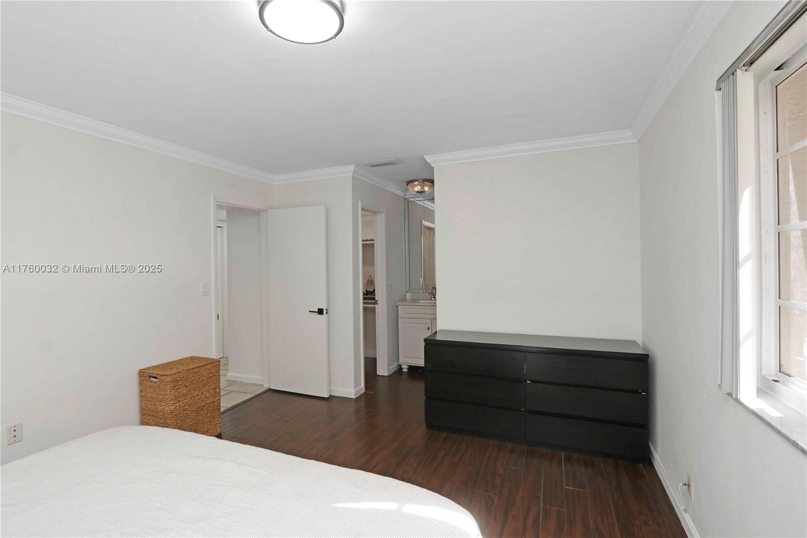 KINGSTON SQUARE CONDO - Residential