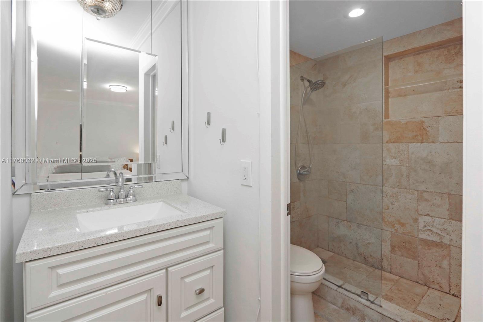 KINGSTON SQUARE CONDO - Residential