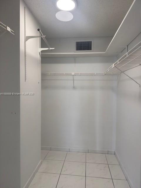 OLYMPUS CONDO PH A - Residential