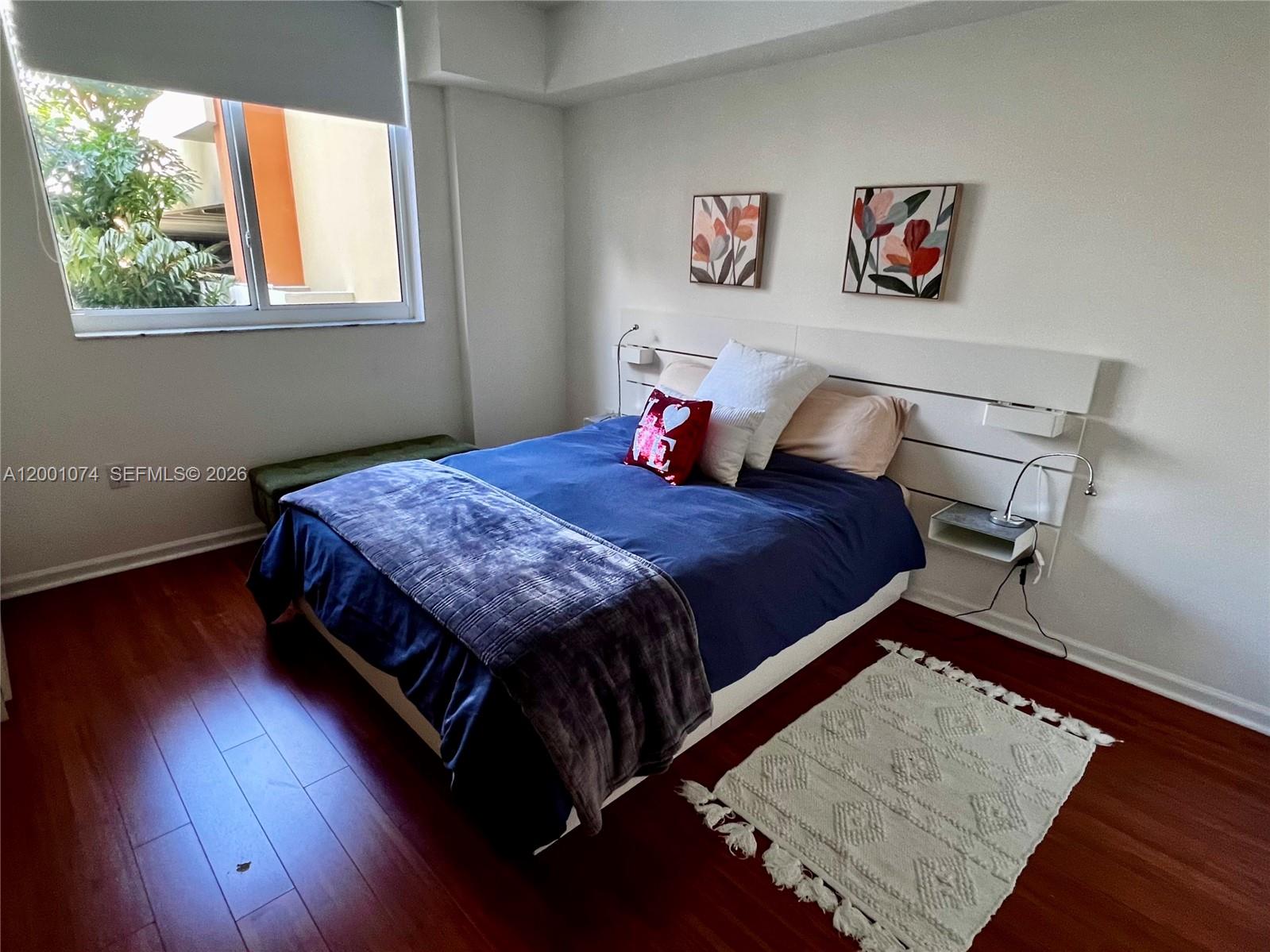 VENTURE AT AVENTURA WEST - Residential Lease