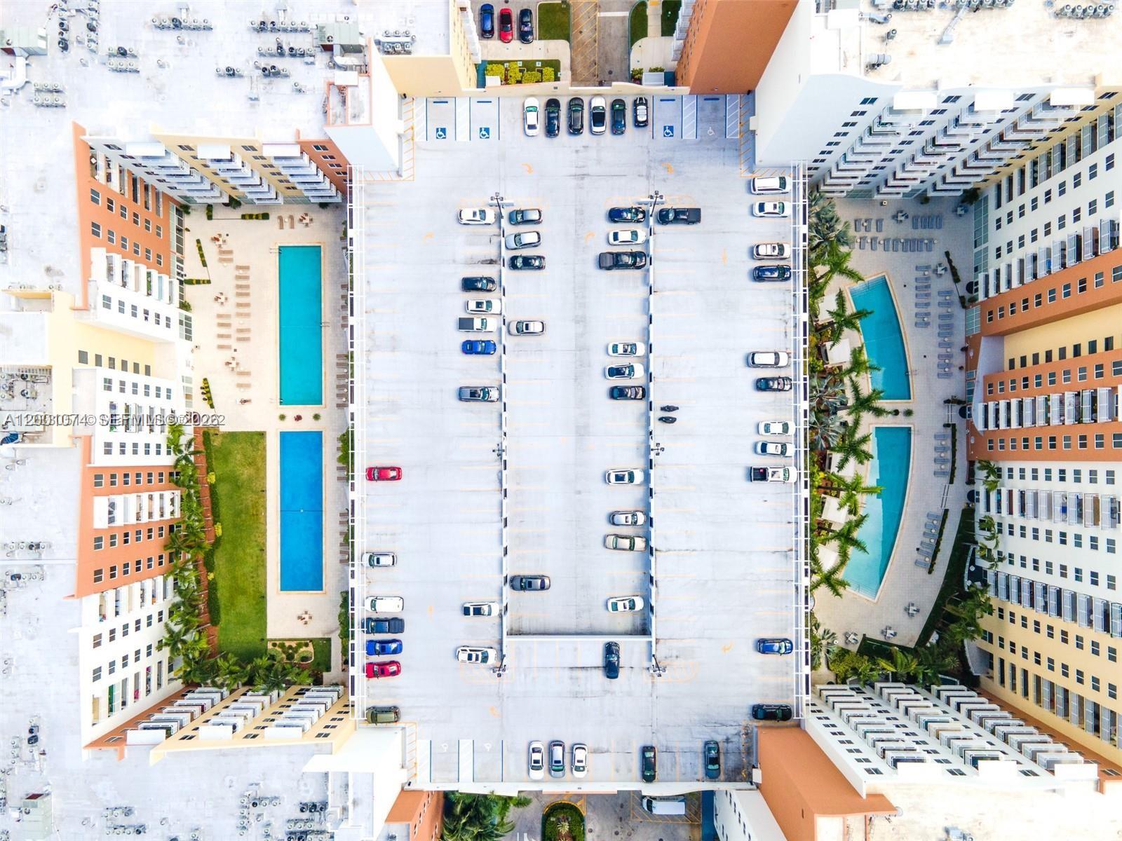 VENTURE AT AVENTURA WEST - Residential Lease