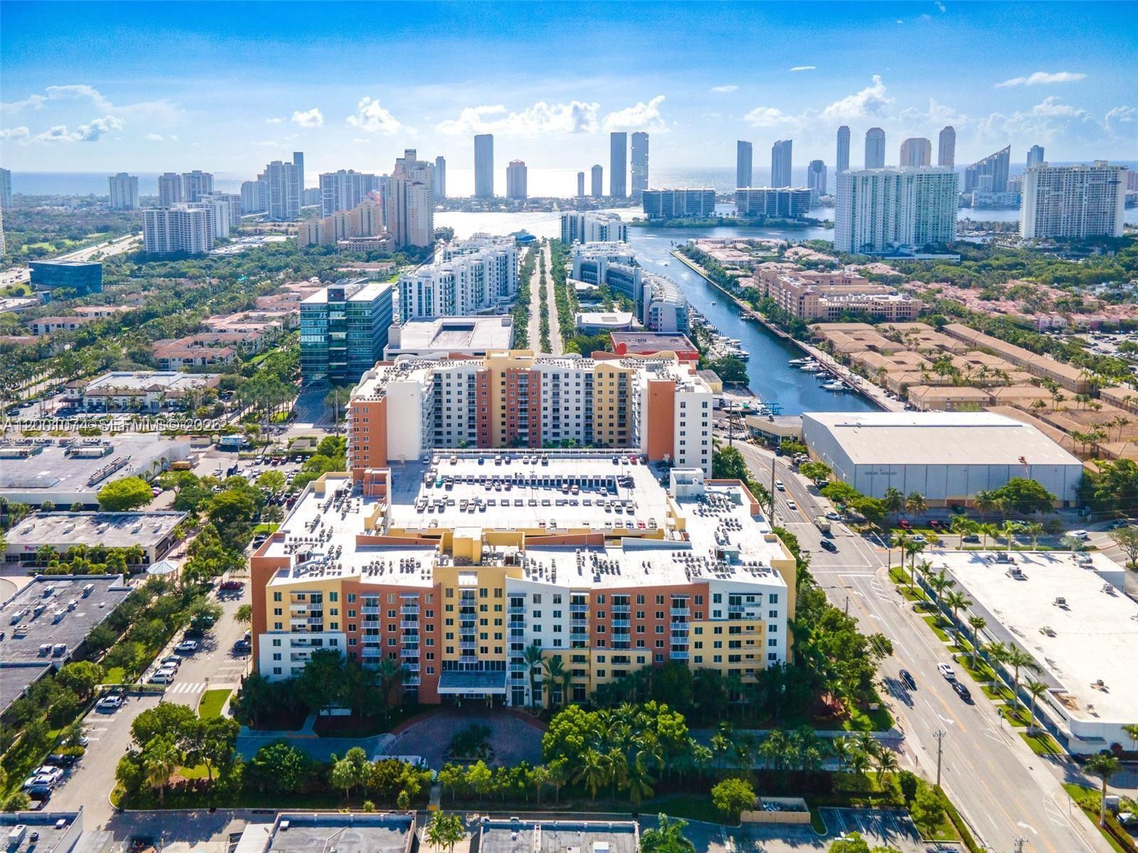 VENTURE AT AVENTURA WEST - Residential Lease