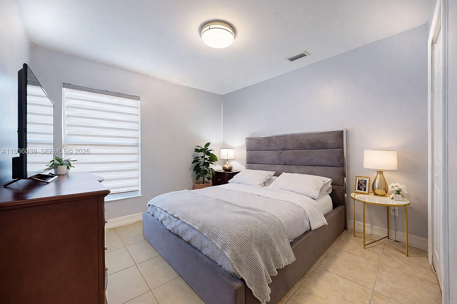 GOLDEN GATE EST UNIT 93 - Residential