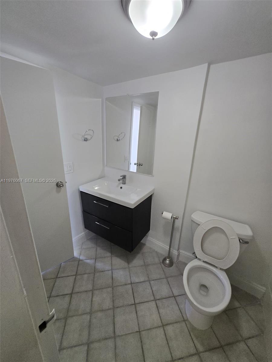 SAILBOAT CAY CONDO - Residential Lease