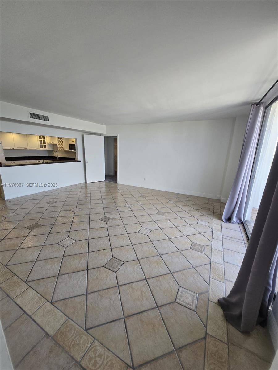 SAILBOAT CAY CONDO - Residential Lease