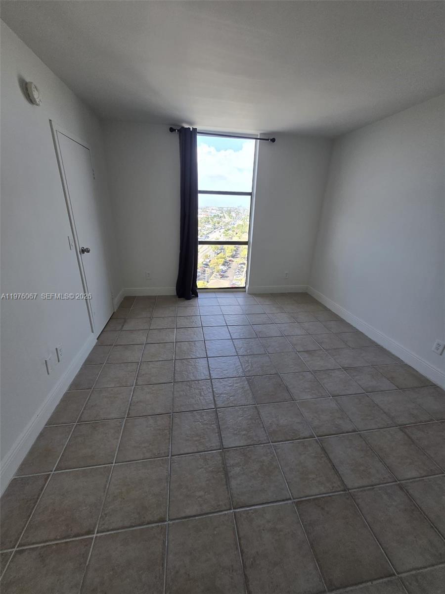 SAILBOAT CAY CONDO - Residential Lease