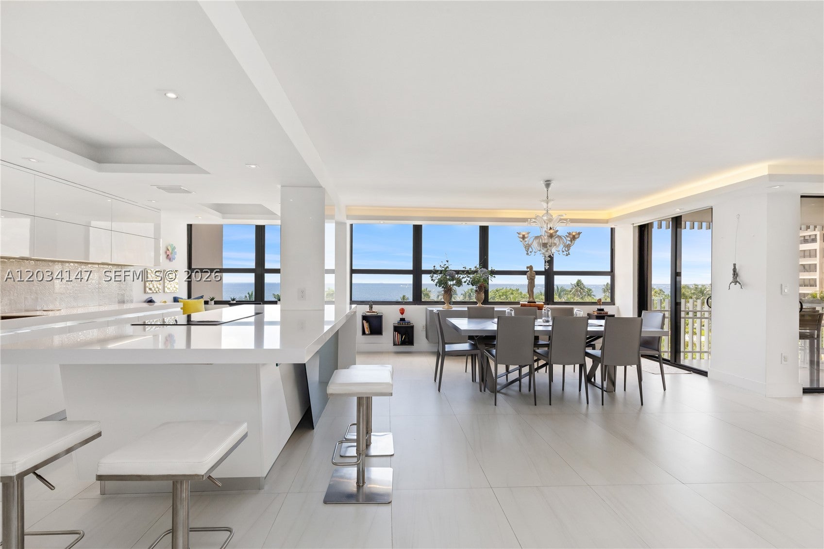 3 Grove Isle Dr