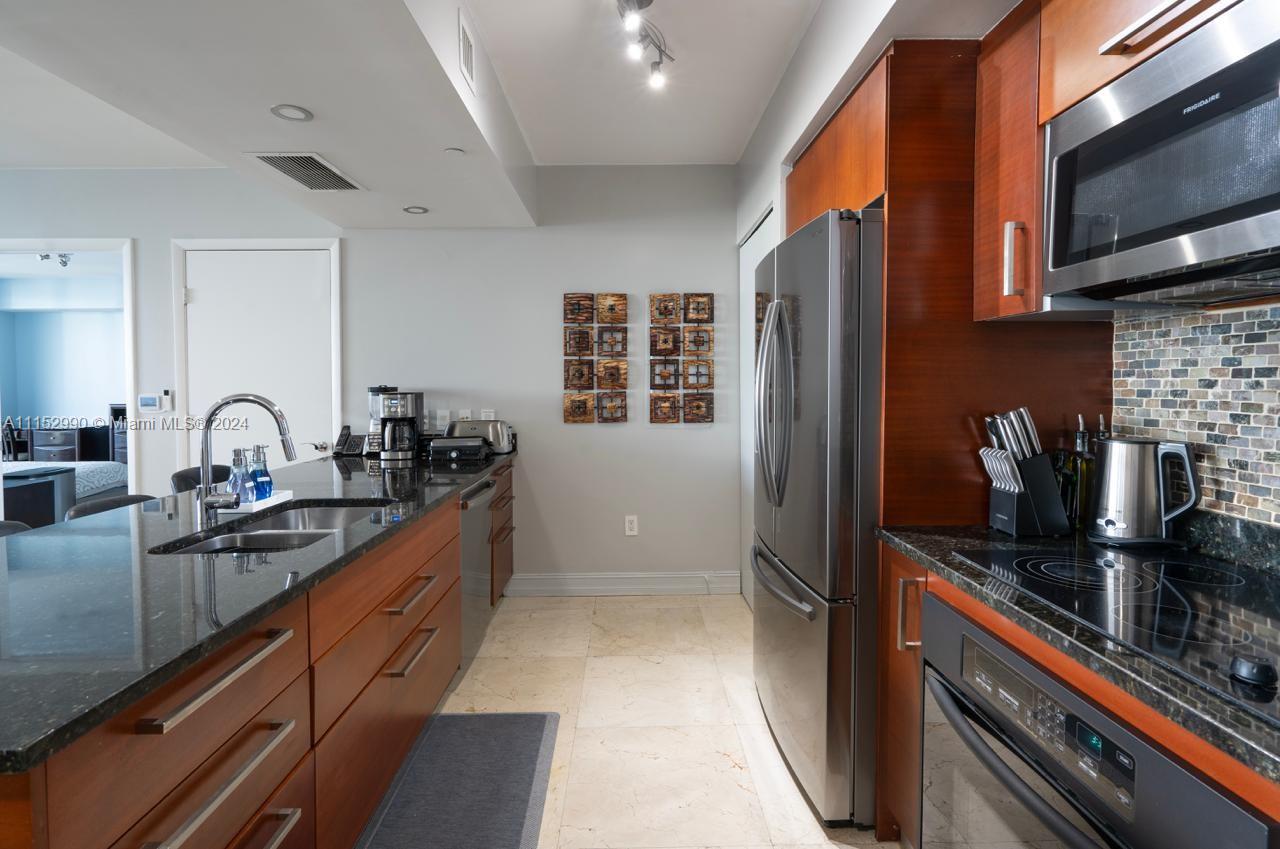 BEACH CLUB TWO - Residential Lease