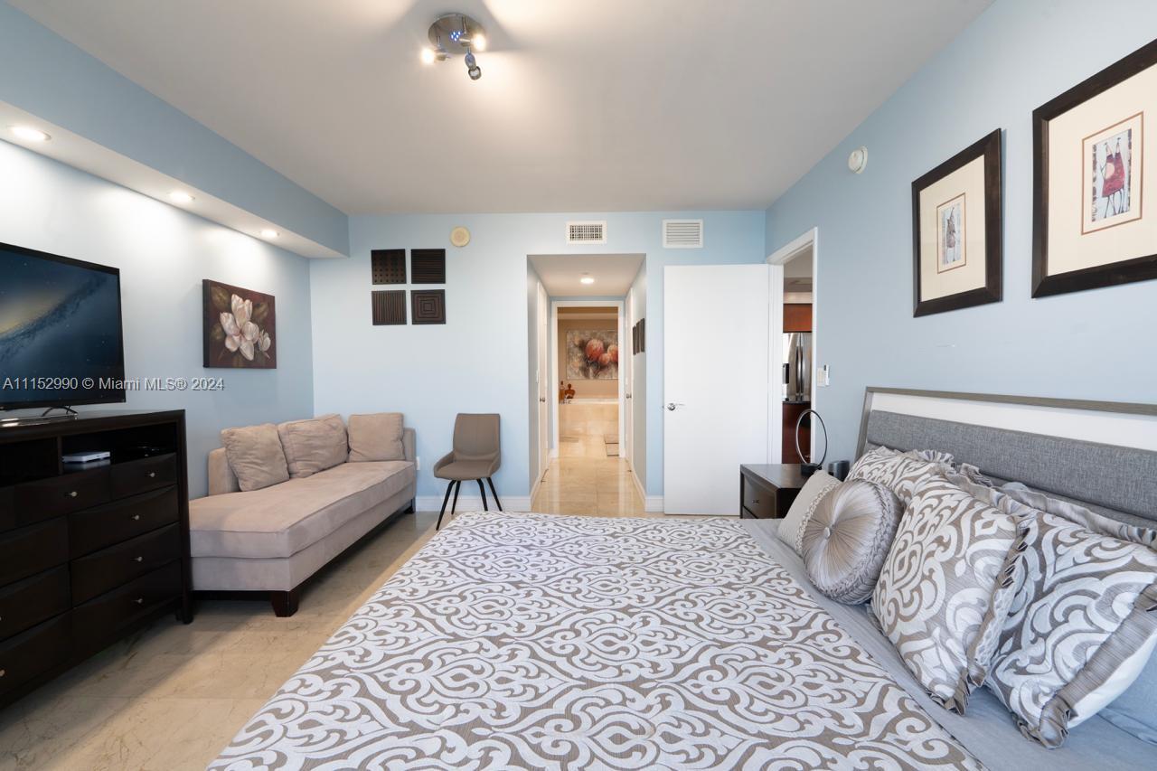 BEACH CLUB TWO - Residential Lease