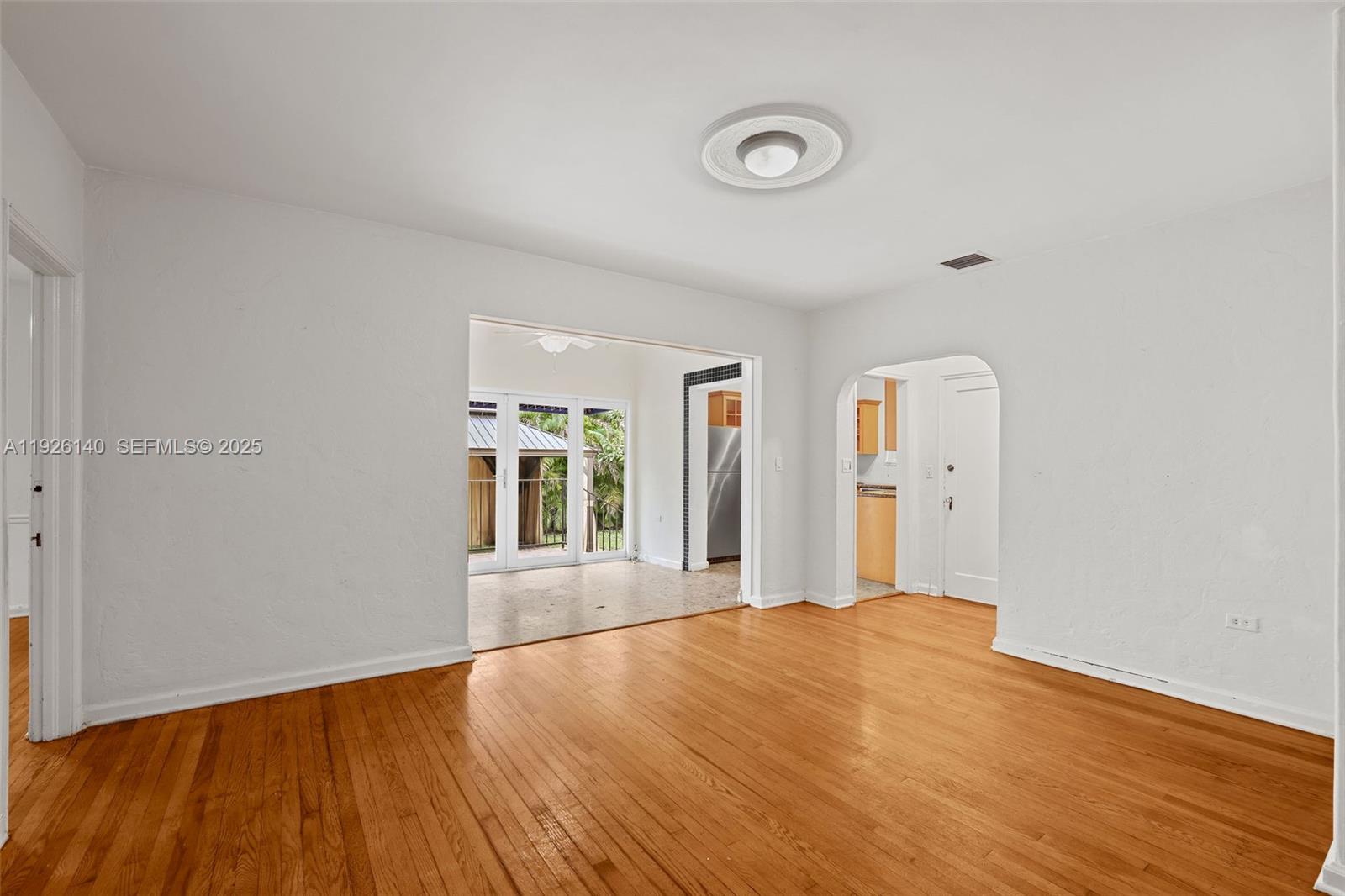 CORAL GABLES SEC B - Residential Lease