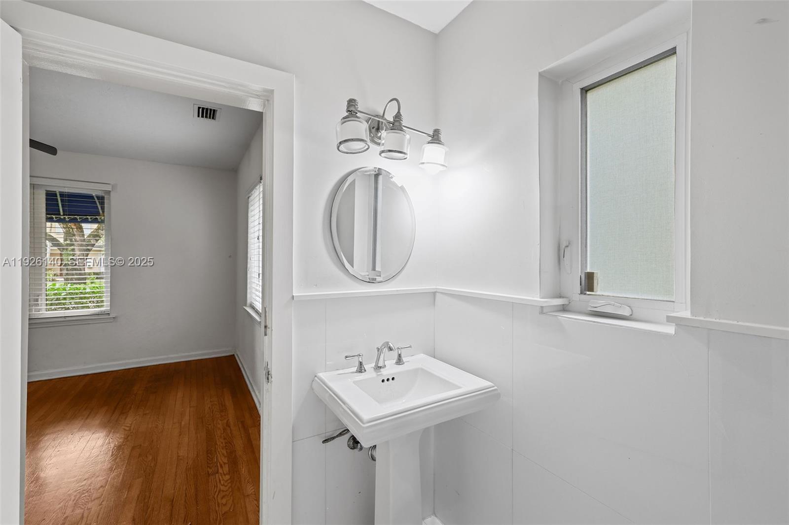 CORAL GABLES SEC B - Residential Lease