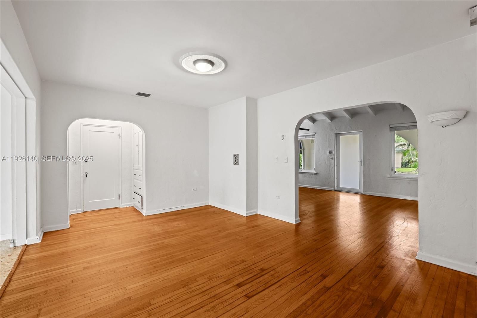 CORAL GABLES SEC B - Residential Lease