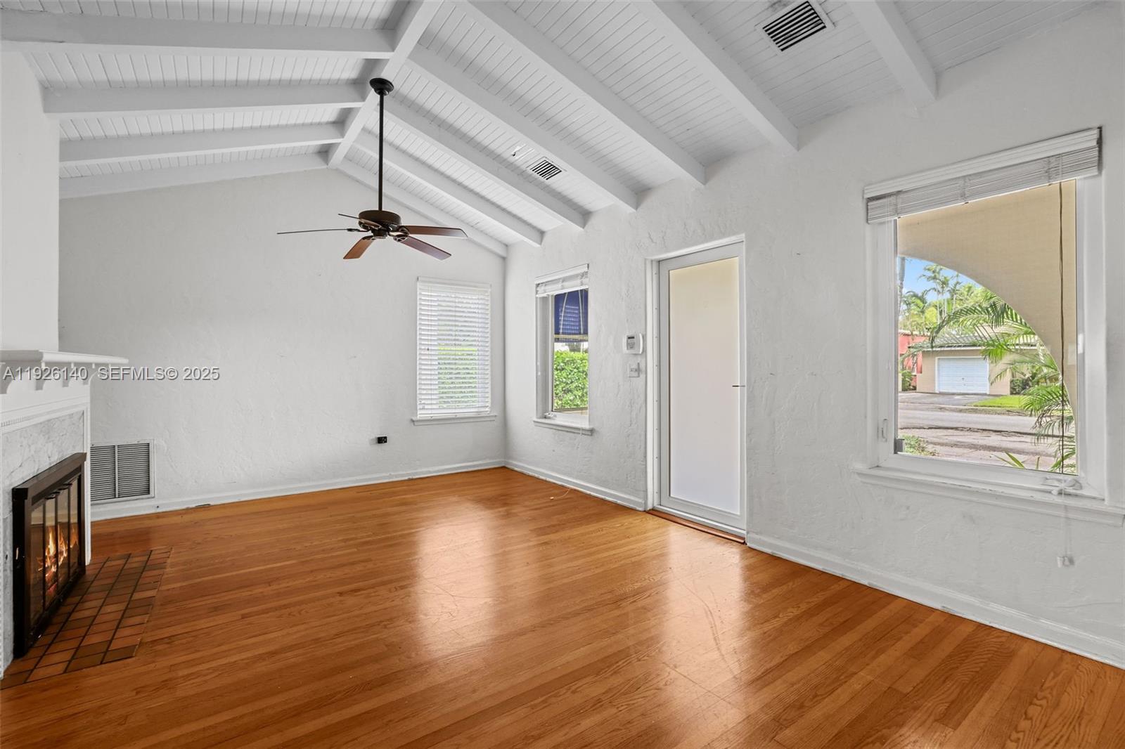 CORAL GABLES SEC B - Residential Lease