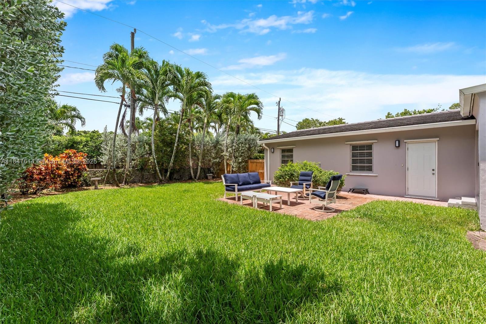 MIAMI SHORES SEC 5 - Residential