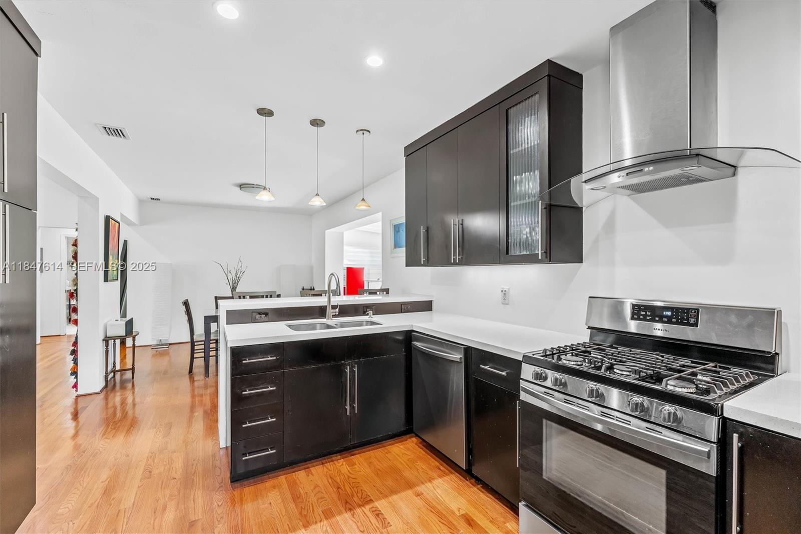 MIAMI SHORES SEC 5 - Residential